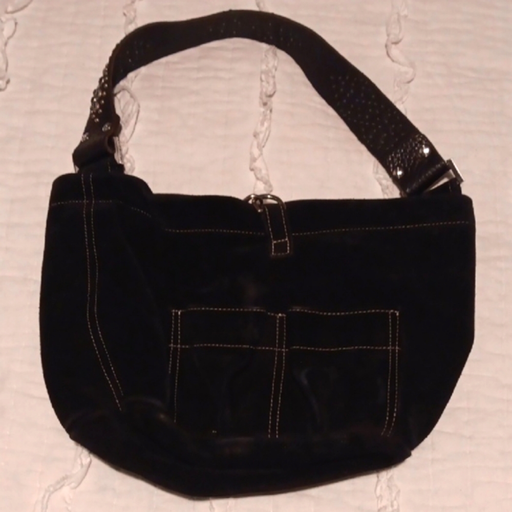 Tylie Malibu Black Shoulder Bag with Chain Detail
